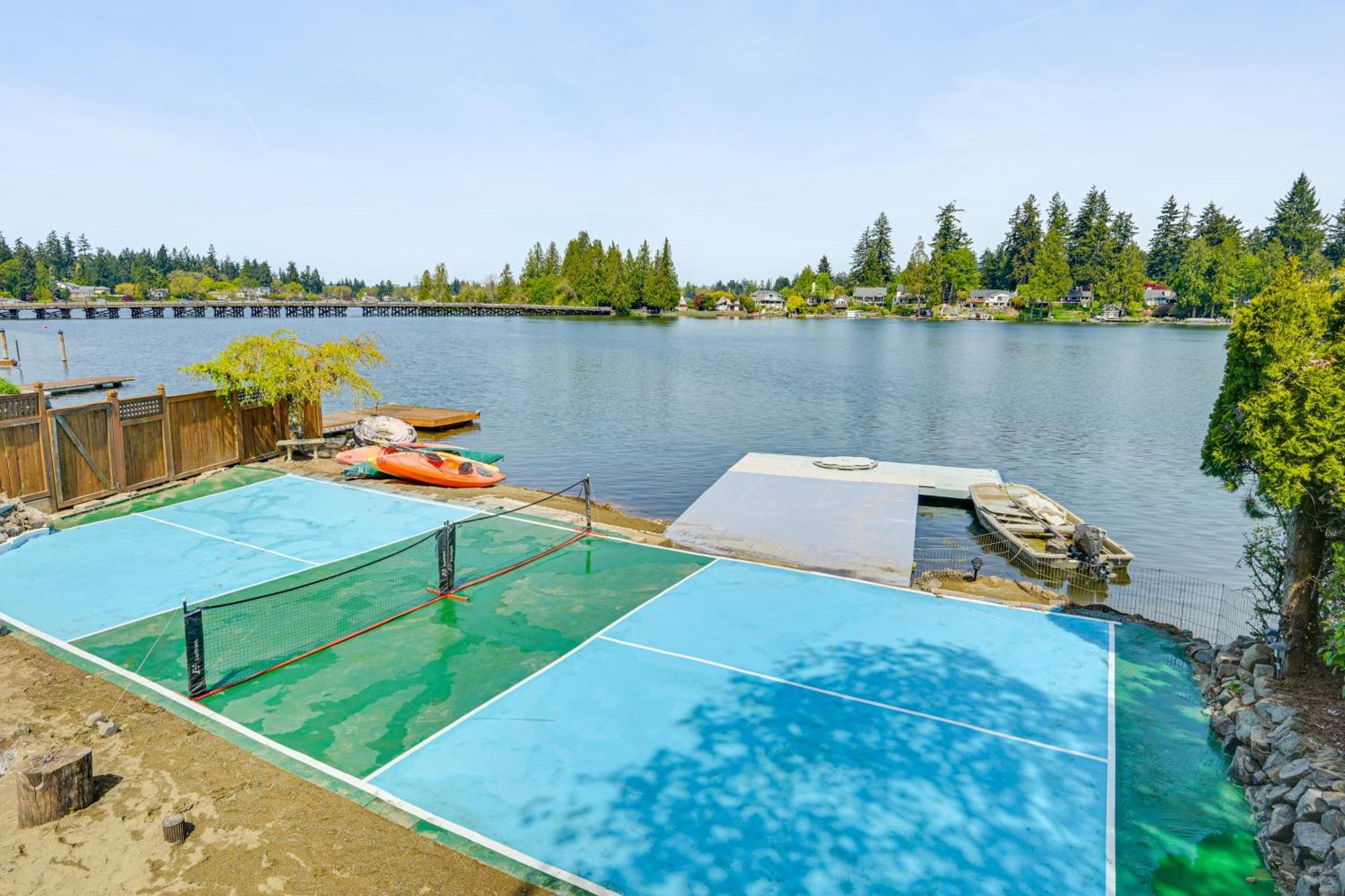 Tacoma Home On Steilacoom Lake With Dock! Εξωτερικό φωτογραφία